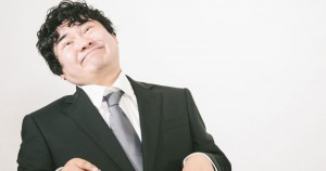 得意になる