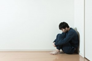 落ち込む